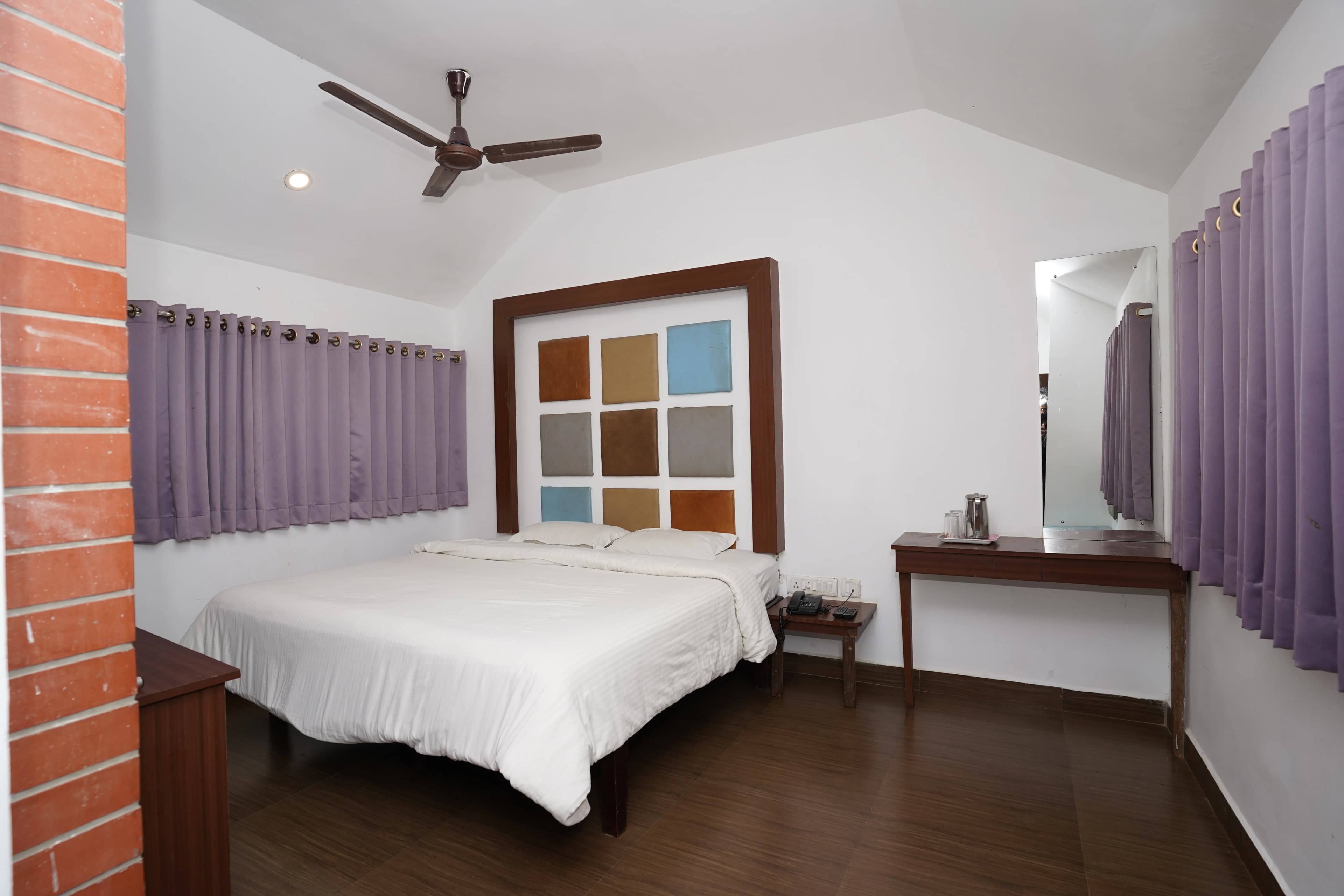 booking rooms at zeenath taj garden Standard Cottage